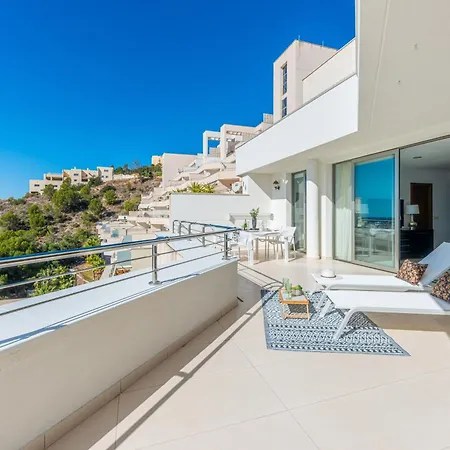 Hills Amazing Views Apartment *